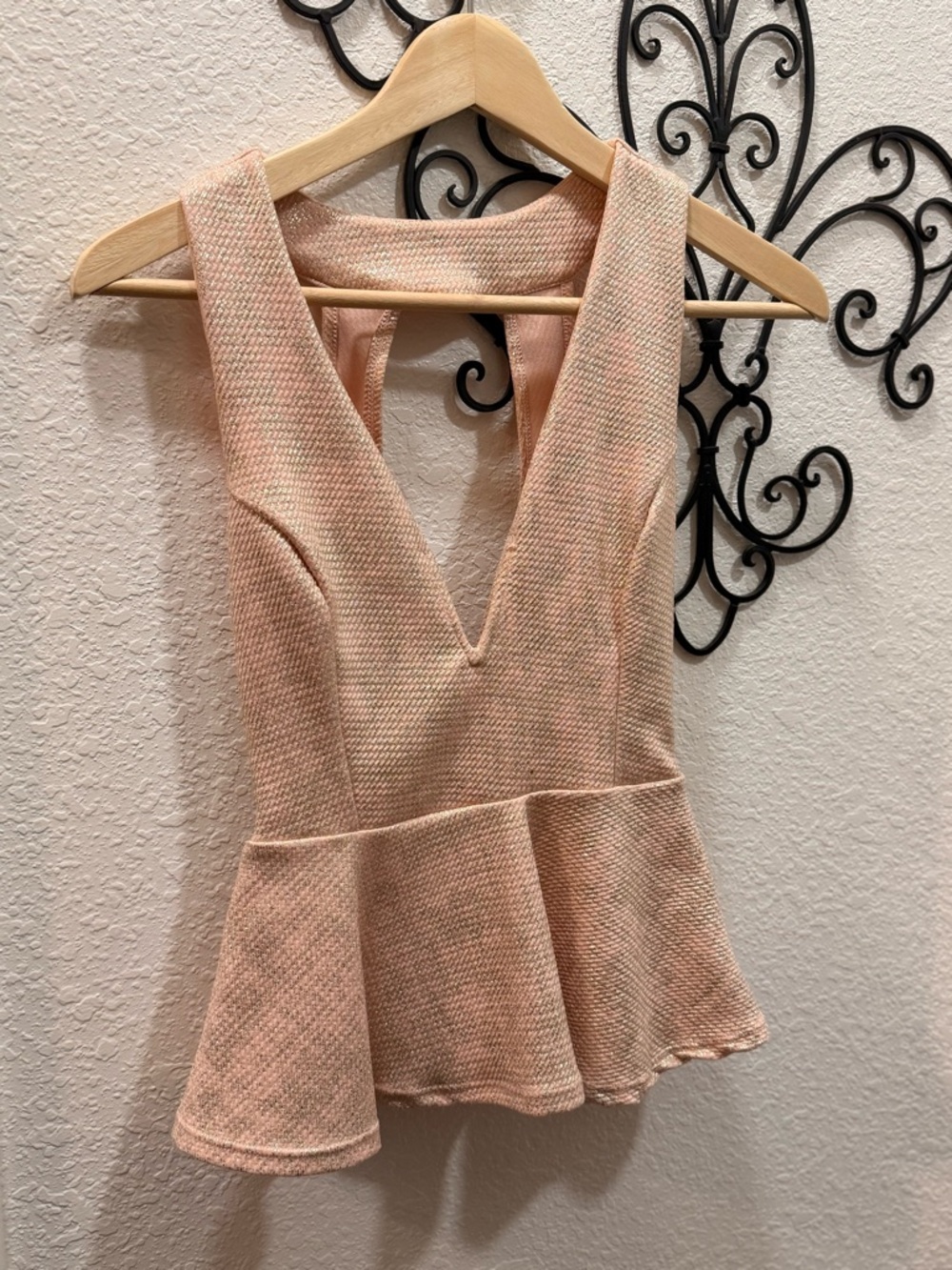Sleeveless V-Neck Peplum Camisole in Blush Pink